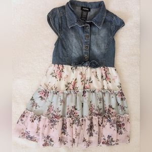 Zunie Denim and Floral flowy dress. Size 4 (Toddler)